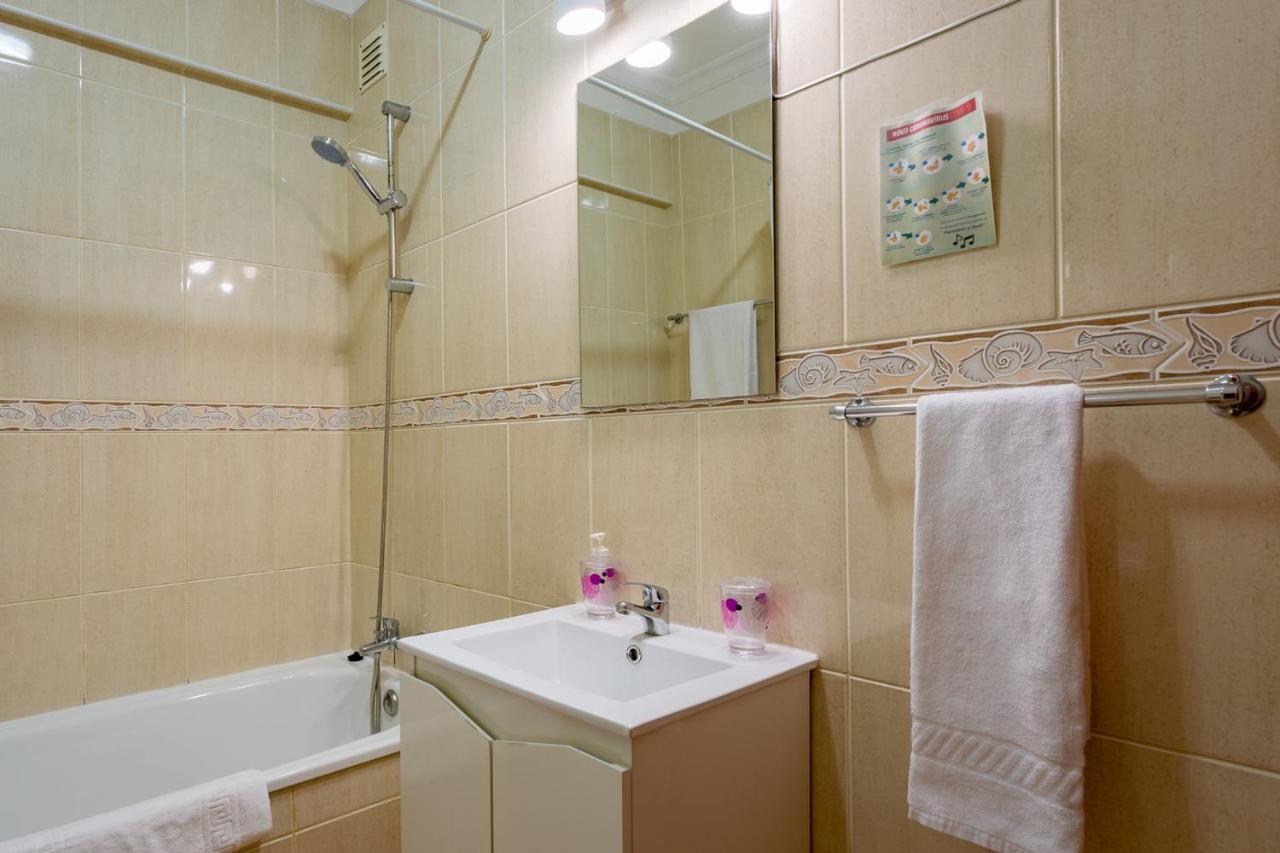 Light & Comfy Apartment W/ Pool & Balcony By Lovelystay Portimao Exterior photo