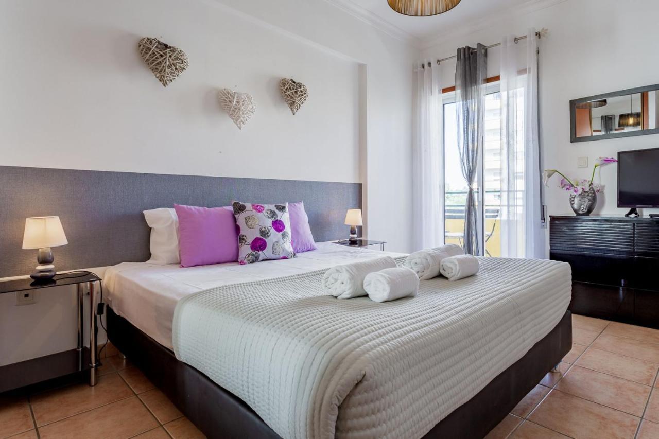 Light & Comfy Apartment W/ Pool & Balcony By Lovelystay Portimao Exterior photo