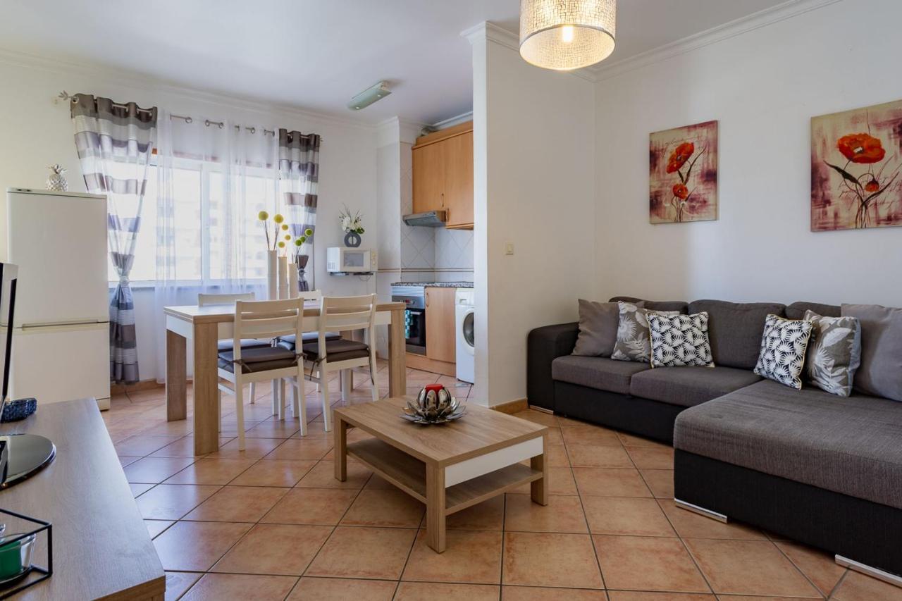 Light & Comfy Apartment W/ Pool & Balcony By Lovelystay Portimao Exterior photo