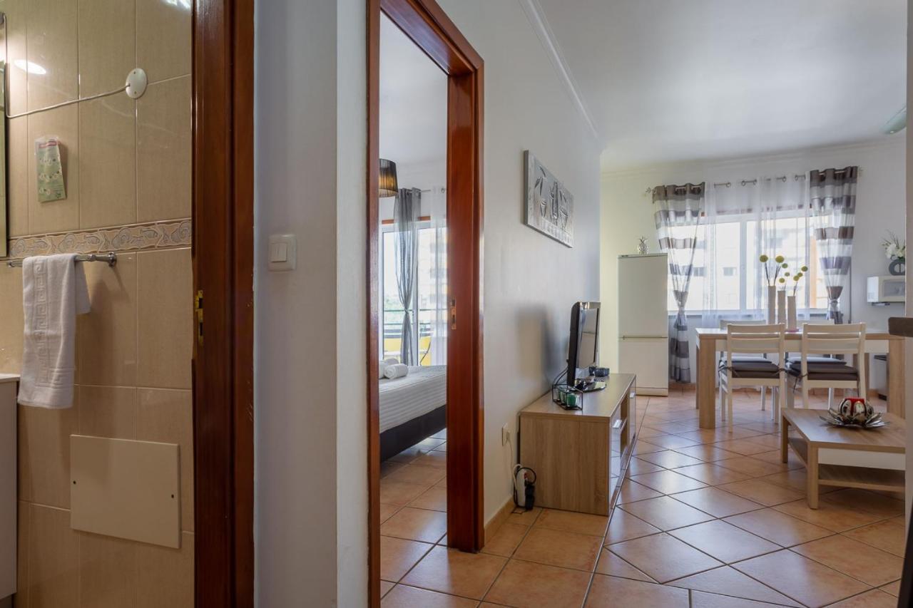 Light & Comfy Apartment W/ Pool & Balcony By Lovelystay Portimao Exterior photo